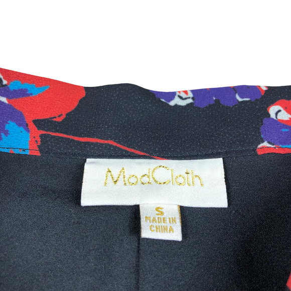 MODCLOTH Skirt Poppies Floral Pleated A-Line Chiffon Size Small Black Red Boho - Picture 3 of 6